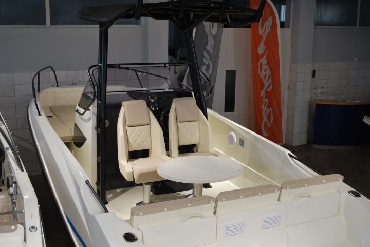 Quicksilver 705 Open