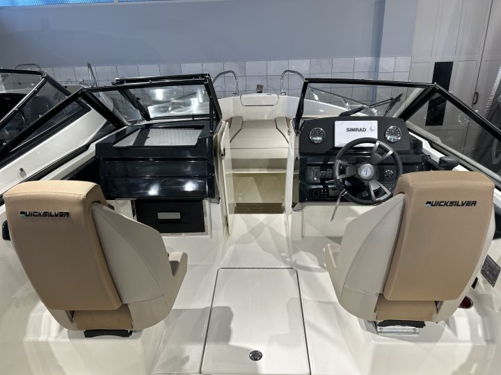 Quicksilver 605 Bowrider 2024