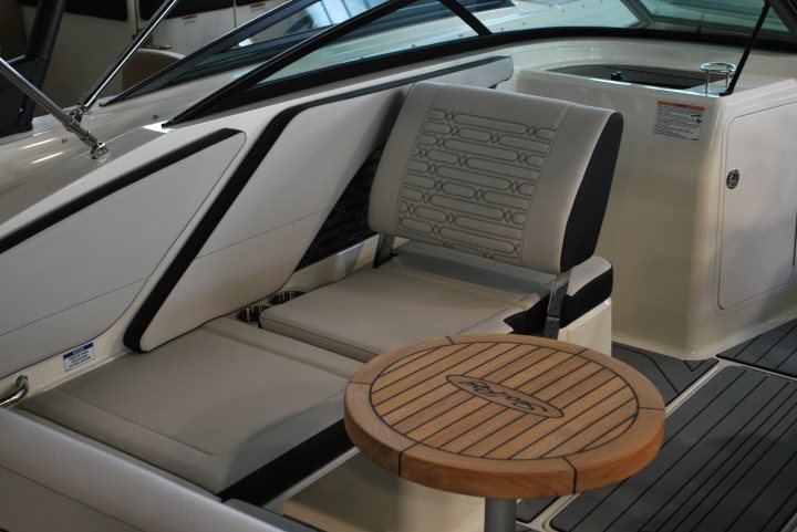 Sea Ray 210 SPX 2024