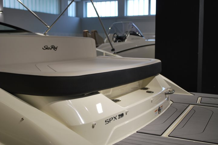 Sea Ray 210 SPX 2024