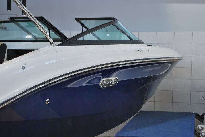 Sea Ray 190 SPX Outboard 2024