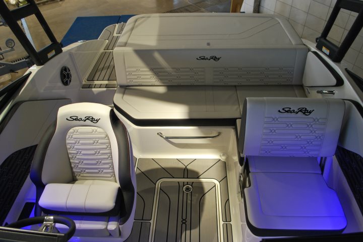 Sea Ray 190 SPX-R