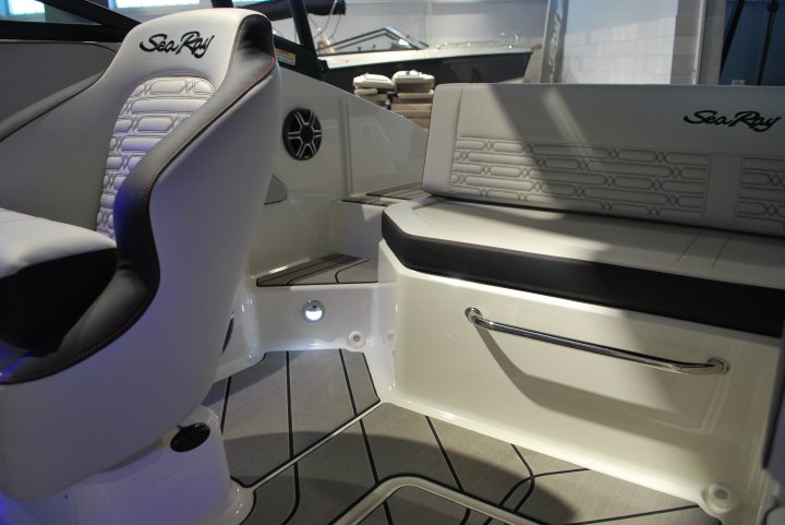 Sea Ray 190 SPX-R