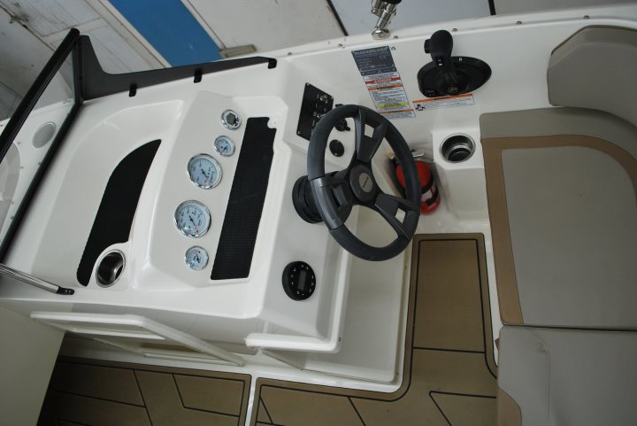 Quicksilver 525 Axess