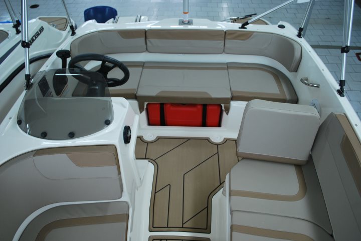 Quicksilver 475 Axess