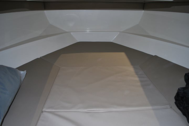 Quicksilver 605 Sundeck