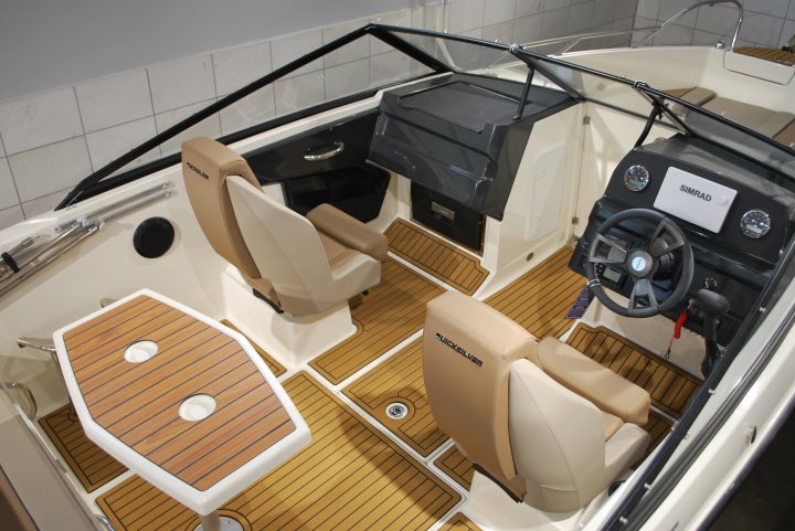 Quicksilver 605 Bowrider