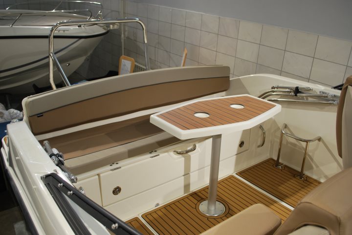 Quicksilver 605 Bowrider