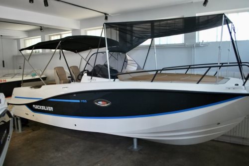 Quicksilver 755 Sundeck