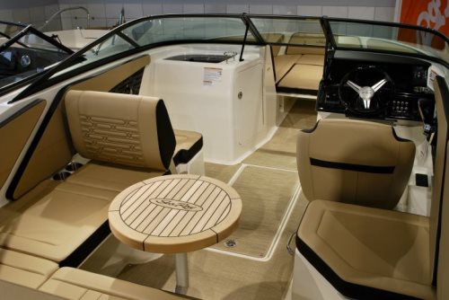 Sea Ray 210 SPX Outboard