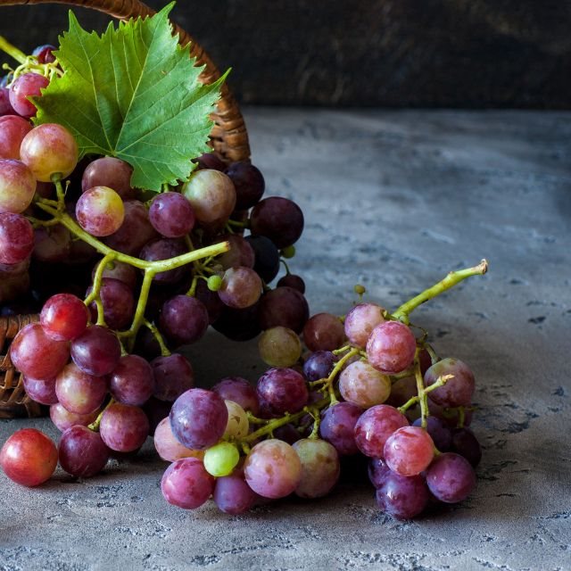 ESSENTIAL OIL GRAPES