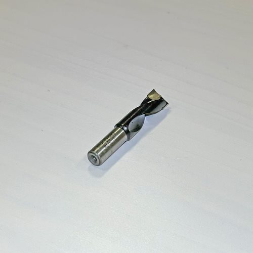 БУРГИЈА ЗА БУШЕЊЕ СЛЕПА СО КАРБИДНИ СЕЧИЛА (13*70 R)