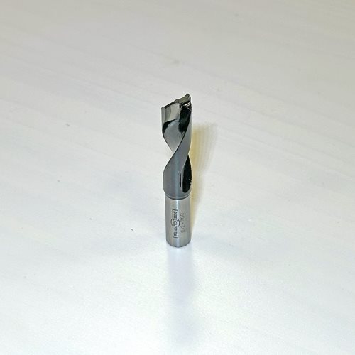 БУРГИЈА ЗА БУШЕЊЕ СЛЕПА СО КАРБИДНИ СЕЧИЛА (12*70 R)