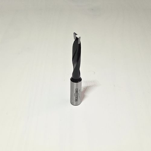 БУРГИЈА ЗА БУШЕЊЕ СЛЕПА СО КАРБИДНИ СЕЧИЛА (8*70 R)