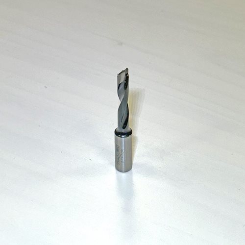 БУРГИЈА ЗА БУШЕЊЕ СЛЕПА СО КАРБИДНИ СЕЧИЛА (7*70 R)