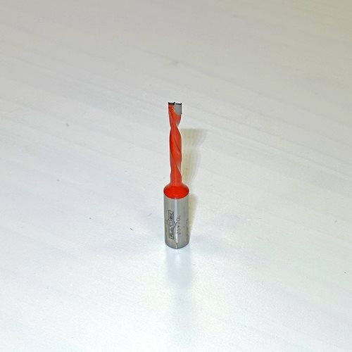 БУРГИЈА ЗА БУШЕЊЕ СЛЕПА СО КАРБИДНИ СЕЧИЛА (5*70 L)