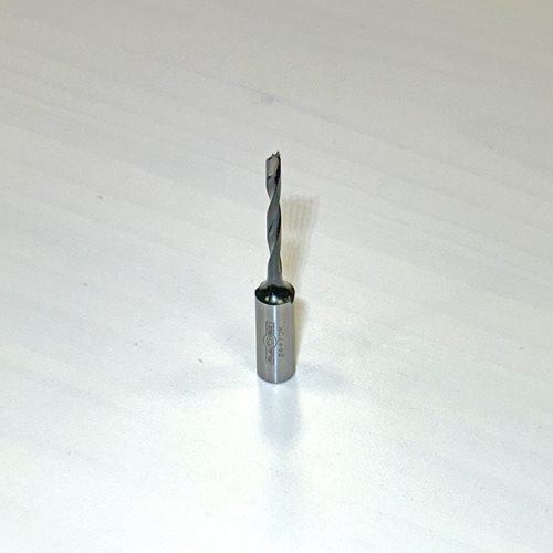 БУРГИЈА ЗА БУШЕЊЕ СЛЕПА СО КАРБИДНИ СЕЧИЛА (4*70 R)