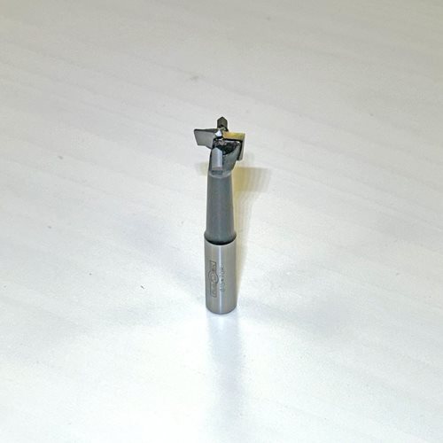 БУРГИЈА ЗА БУШЕЊЕ СЛЕПА СО КАРБИДНИ СЕЧИЛА (15*70 R)