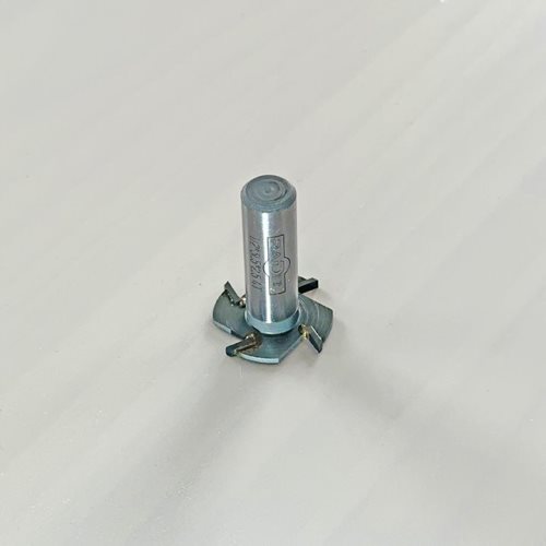 Т- ГЛОДАЛО СО КАРБИДНИ 4 СЕЧИЛА (1/2*31.5*2.5 4T)