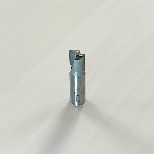 Т-ГЛОДАЛО СО КАРБИДНИ СЕЧИЛА (1/2*1/2*15)