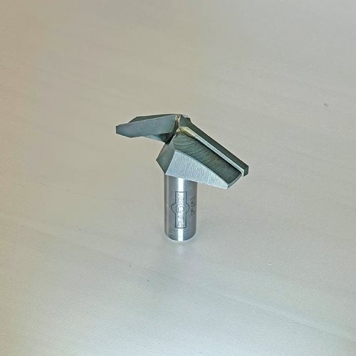 V-ГЛОДАЛО СО КАРБИДНИ СЕЧИЛА И АГОЛ ОД 120° (12*50*17)