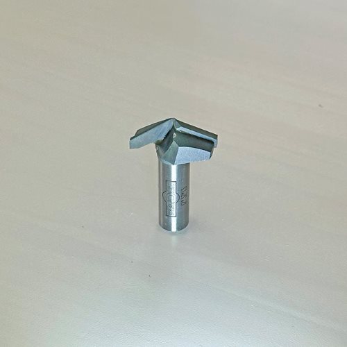 V-ГЛОДАЛО СО КАРБИДНИ СЕЧИЛА И АГОЛ ОД 120° (12*32*13)