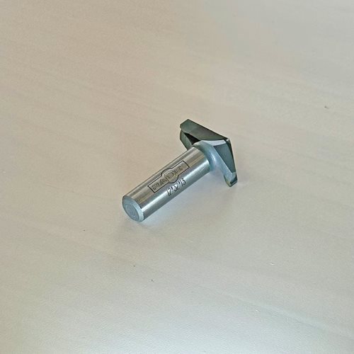 V-ГЛОДАЛО СО КАРБИДНИ СЕЧИЛА И АГОЛ ОД 120° (12*32*13)