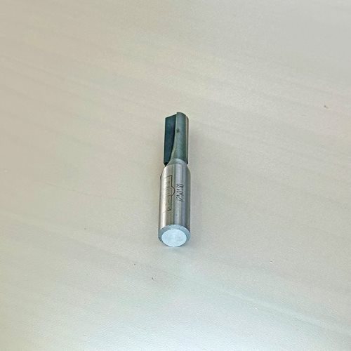 V-ГЛОДАЛО СО КАРБИДНИ СЕЧИЛА И АГОЛ ОД 120° (12*10*30)