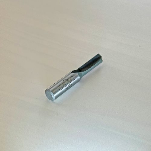 V-ГЛОДАЛО СО КАРБИДНИ СЕЧИЛА И АГОЛ ОД 120° (12*10*30)