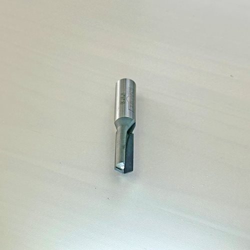 V-ГЛОДАЛО СО КАРБИДНИ СЕЧИЛА И АГОЛ ОД 120° (12*10*30)