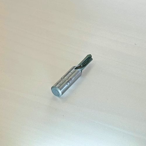 V-ГЛОДАЛО СО КАРБИДНИ СЕЧИЛА И АГОЛ ОД 120° (12*8*20)