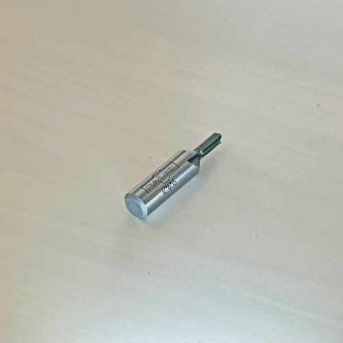 V-ГЛОДАЛО СО КАРБИДНИ СЕЧИЛА И АГОЛ ОД 120° (12*6*15)