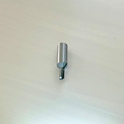 V-ГЛОДАЛО СО КАРБИДНИ СЕЧИЛА И АГОЛ ОД 120° (12*6*15)