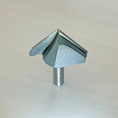V-GLODALO SA KARBIDNIM SEČIVIMA I UGLOM OD 90° (12*60*30)