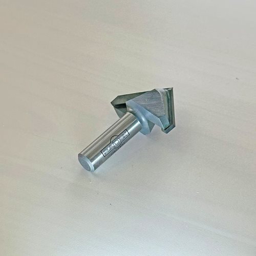 V-ГЛОДАЛО СО КАРБИДНИ СЕЧИЛА И АГОЛ ОД 90° (12*44*22)