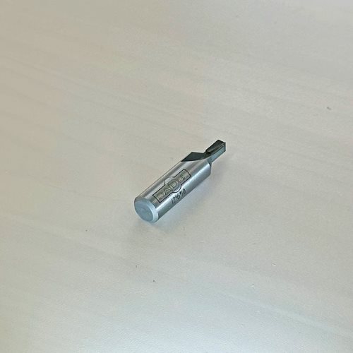 V-ГЛОДАЛО СО КАРБИДНИ СЕЧИЛА И АГОЛ ОД 90° (12*6*10)