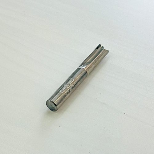 KARBIDNO PRAVO GLODALO SA 2 SEČIVA (12×12×38×90 2T)