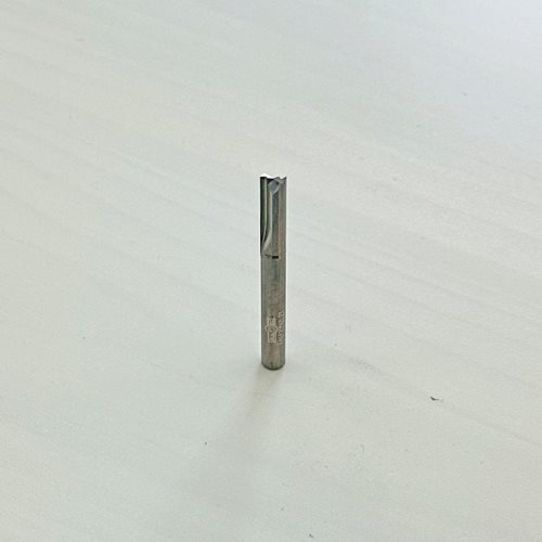 KARBIDNO PRAVO GLODALO SA 2 SEČIVA (6×6×20×60 2T)