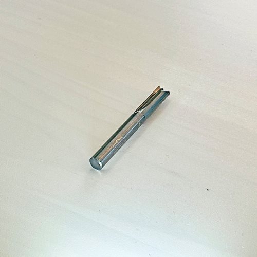 KARBIDNO PRAVO GLODALO SA 2 SEČIVA (8×8×25×70 2T)
