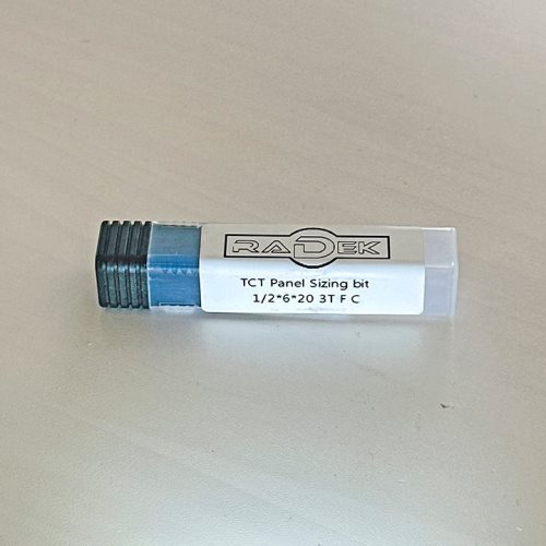 КАРБИДНО ПРАВО ГЛОДАЛО СО ПРЕДРЕЗАЧИ, 3 СЕЧИЛА И ЗАШТИТНА ОБЛОГА (1/2*6*20 3T F C)