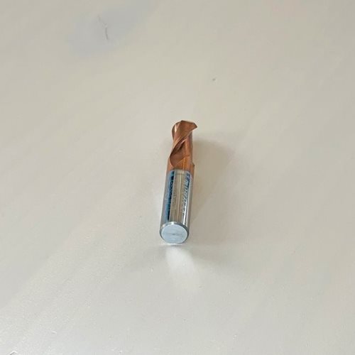 СПИРАЛНО КАРБИДНО ГЛОДАЛО СО КУГЛЕСТ ВРВ И ЗАШТИТНА ОБЛОГА (12*12*29*75 2T R6)