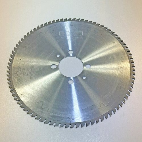 КРУЖНА ПИЛА СО ДИЈАМАНТСКИ СЕЧИЛА ЗА ЦНЦ КРОЈАЧ 380*4.4/3.2*75*84 TT