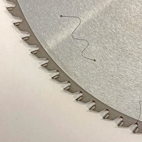 КРУЖНА ПИЛА СО ДИЈАМАНТСКИ СЕЧИЛА ЗА ЦНЦ КРОЈАЧ 450*75*4.8*84T TP