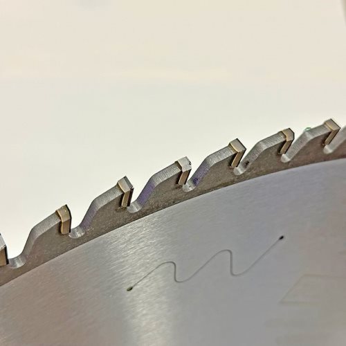 КРУЖНА ПИЛА СО ДИЈАМАНТСКИ СЕЧИЛА ЗА ЦНЦ КРОЈАЧ 450*75*4.8*84T TP