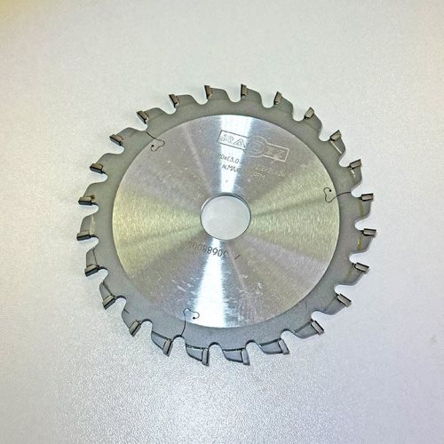 ПРЕДРЕЗАЧ СО ДИЈАМАНТСКИ СЕЧИЛА ЗА ФОРМАТИЗЕР 120*20*3.0-4.0*24T P