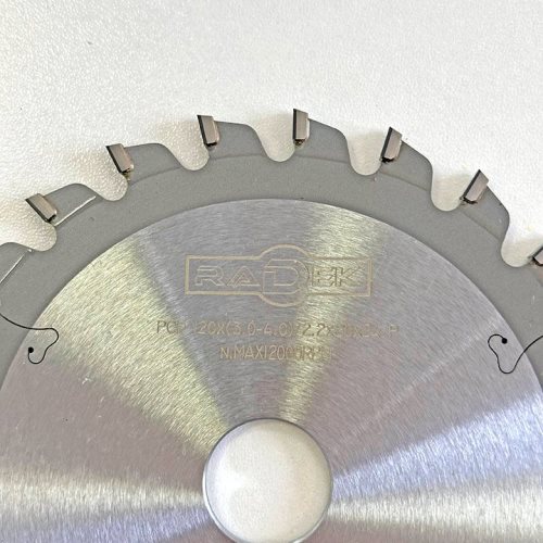 ПРЕДРЕЗАЧ СО ДИЈАМАНТСКИ СЕЧИЛА ЗА ФОРМАТИЗЕР 120*20*3.0-4.0*24T P
