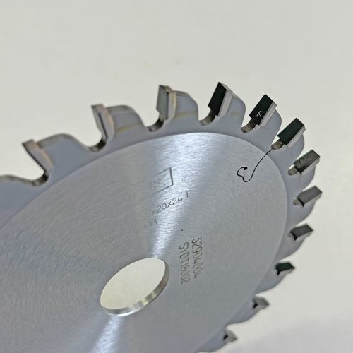 ПРЕДРЕЗАЧ СО ДИЈАМАНТСКИ СЕЧИЛА ЗА ФОРМАТИЗЕР 120*20*3.4-4.4*24T P