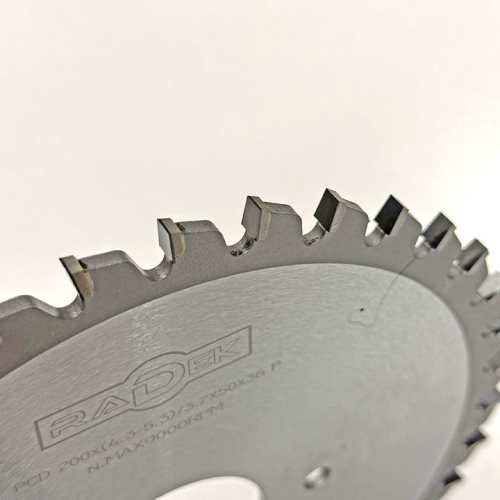 ПРЕДРЕЗАЧ СО ДИЈАМАНТСКИ СЕЧИЛА ЗА ЦНЦ КРОЈАЧ 200*50*4.3-5.3*36T P