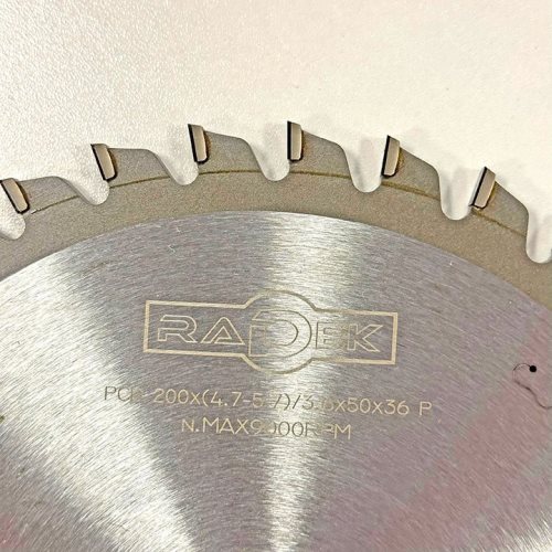 ПРЕДРЕЗАЧ СО ДИЈАМАНТСКИ СЕЧИЛА ЗА ЦНЦ КРОЈАЧ 200*50*4.7-5.7*36T P