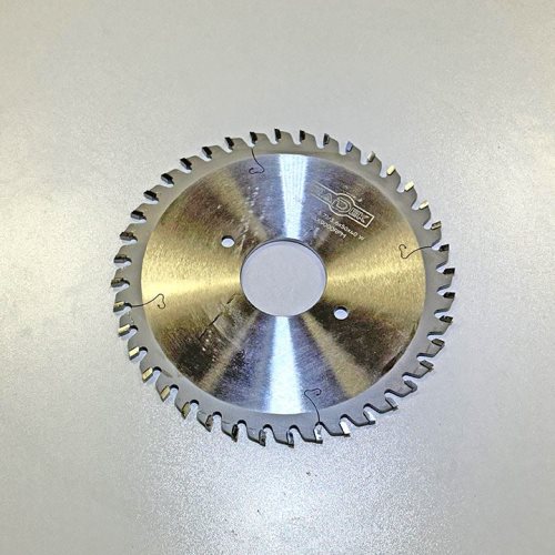 ПРЕДРЕЗАЧ СО КАРБИДНИ СЕЧИЛА ЗА ЦНЦ КРОЈАЧ 200*50*4.7-5.7*40T W